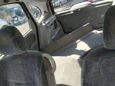 Scrapping Vehicle renault scenic (ja..) 1.9 dci authentique 102 cv / 75 kw of the year 2001 powered f9q744