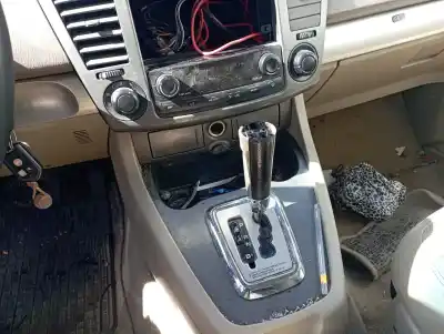 Здавання транспортного засобу ssangyong rodius 2.7 xdi af2l року 2005 потужний d27dt