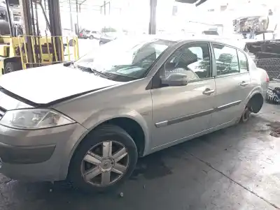 Veículo de Sucata renault megane ii classic berlina confort authentique do ano 2004 alimentado k9k724