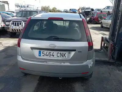 Véhicule à la ferraille ford fiesta cbk ambiente de l'année 2003 alimenté f6ja