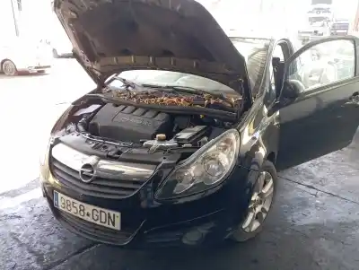 Veicolo di demolizione opel corsa d corsa d dell'anno 2008 alimentato 