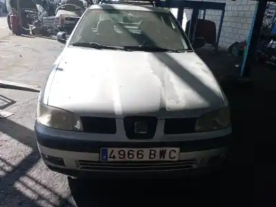 Veículo de Sucata seat cordoba berlina (6k2) stella do ano 2002 alimentado aua