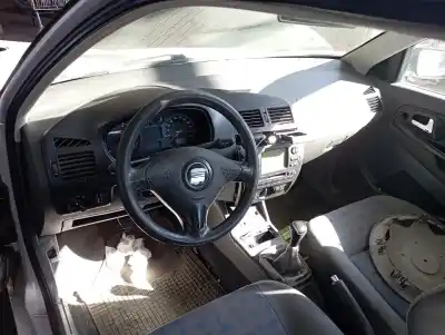 Veicolo di demolizione seat cordoba berlina (6k2) stella dell'anno 2002 alimentato aua
