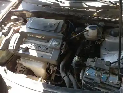 Veículo de Sucata seat cordoba berlina (6k2) stella do ano 2002 alimentado aua