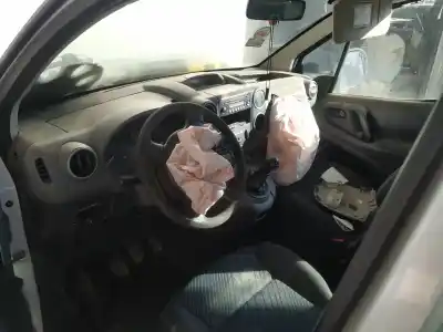 Vehicul casat peugeot partner kombi * al anului 2008 alimentat 9hx