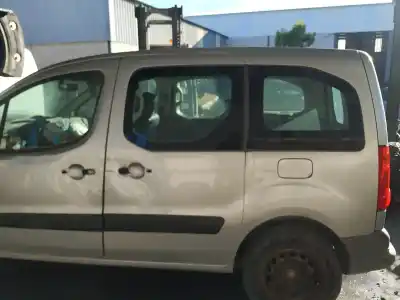 Vehicul casat peugeot partner kombi * al anului 2008 alimentat 9hx