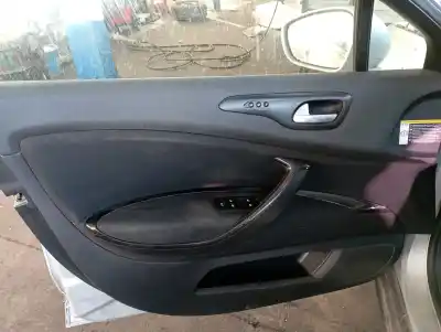 Veicolo di demolizione citroen c5 berlina millenium dell'anno 0 alimentato rh02