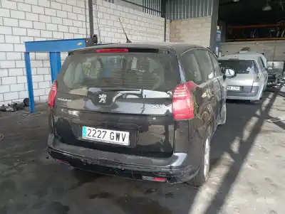 Veículo de Sucata peugeot 5008 confort do ano 0 alimentado 9h01