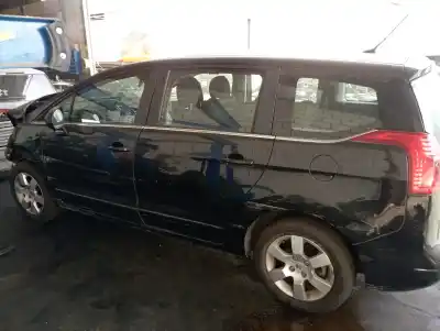 Veículo de Sucata peugeot 5008 confort do ano 0 alimentado 9h01