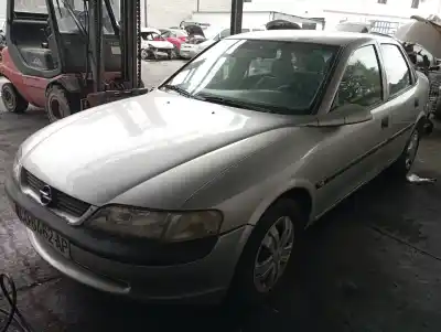 Veículo de Sucata opel vectra b berlina 2.0 dti do ano 1995 alimentado x16xel