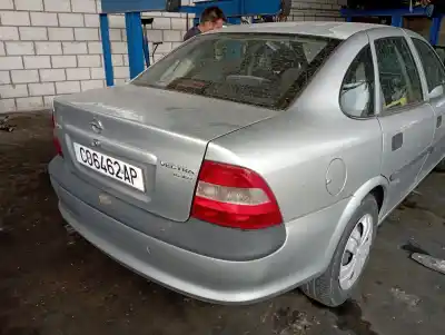 Veículo de Sucata opel vectra b berlina 2.0 dti do ano 1995 alimentado x16xel