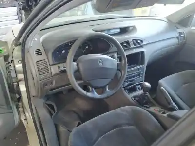 Véhicule à la ferraille renault laguna ii bg0 authentique de l'année 2001 alimenté k4m710