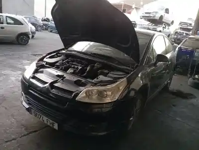 Véhicule à la ferraille CITROEN C4 COUPE by Loeb de l'année 2006 alimenté 9HY