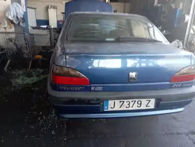 Vehicul casat peugeot 306 break boulebard al anului 0 alimentat dhy