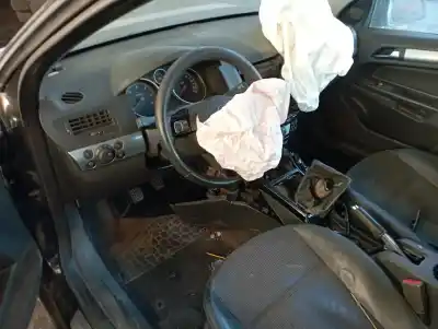 Veicolo di demolizione opel astra h ber. cosmo dell'anno 0 alimentato z17dtr