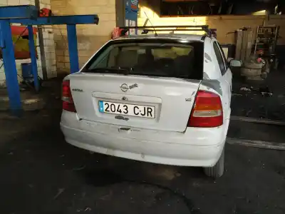 Sloopvoertuig opel astra 1.6 g van het jaar 0 aangedreven z16se