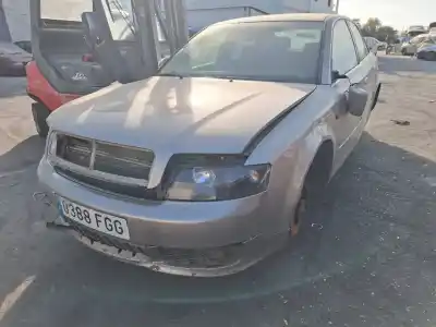 Здавання транспортного засобу audi a4 b6 (8e2) 2.5 tdi року 0 потужний aym