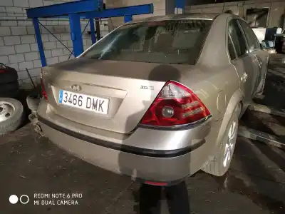 Veículo de Sucata ford mondeo berlina (ge) ambiente (06.2003->) (d) do ano 2000 alimentado 