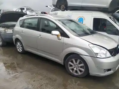 Veículo de Sucata toyota corolla verso (r1) 2.2 d-4d luna do ano 2005 alimentado 2adftv