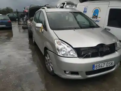 Veículo de Sucata toyota corolla verso (r1) 2.2 d-4d luna do ano 2005 alimentado 2adftv