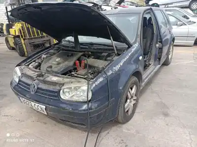 Veículo de Sucata volkswagen golf iv berlina (1j1) 1.6 do ano 2002 alimentado 