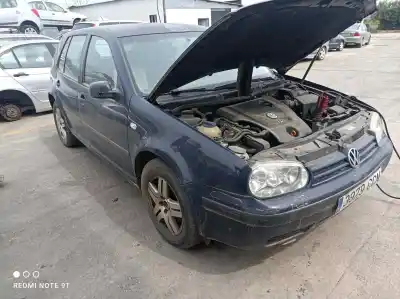 Veículo de Sucata volkswagen golf iv berlina (1j1) 1.6 do ano 2002 alimentado 
