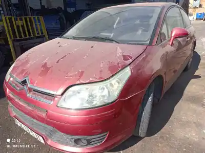 Véhicule à la ferraille citroen c4 coupe by loeb de l'année 2005 alimenté 9hy