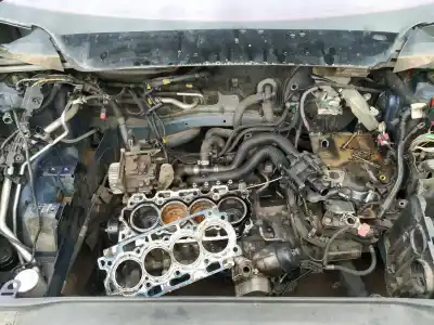 Véhicule à la ferraille citroen c4 berlina collection de l'année 2004 alimenté 9hy