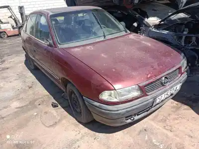 Verschrottungsfahrzeug OPEL ASTRA F BERLINA des Jahres 1994 angetrieben C14SE