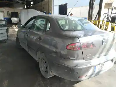 Scrapping Vehicle seat cordoba (6l2) 1.9 tdi of the year 2003 powered atd