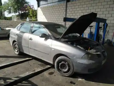 Scrapping Vehicle seat cordoba (6l2) 1.9 tdi of the year 2003 powered atd