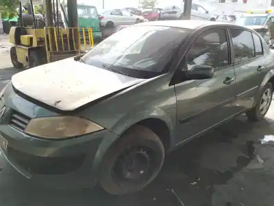 Veículo de Sucata renault megane ii classic berlina confort authentique do ano 2004 alimentado k9k724