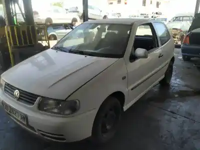 Veículo de Sucata volkswagen polo berlina (6n2) conceptline do ano 1999 alimentado ald