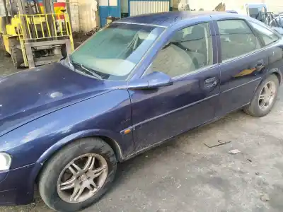 Veículo de Sucata opel vectra b berlina 2.0 dti do ano 1998 alimentado x20dth