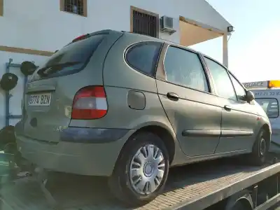 Здавання транспортного засобу RENAULT SCENIC (JA..) 1.9 DCI Authentique 102 CV / 75 KW року 2002 потужний F9Q