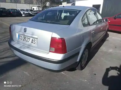 Veículo de Sucata volkswagen passat berlina (3b2) comfortline do ano 1998 alimentado afn