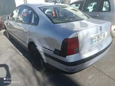 Veículo de Sucata volkswagen passat berlina (3b2) comfortline do ano 1998 alimentado afn