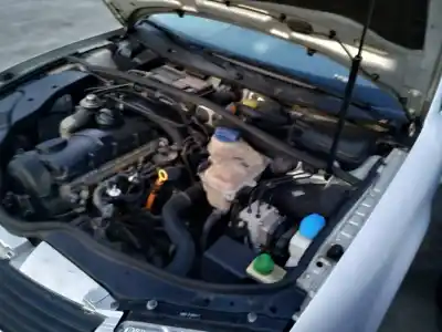 Veículo de Sucata volkswagen passat berlina (3b2) comfortline do ano 1999 alimentado ajm