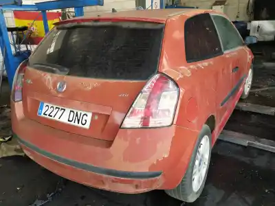 Veicolo di demolizione fiat stilo (192) 1.9 jtd / 1.9 jtd 115 active dell'anno 2005 alimentato 