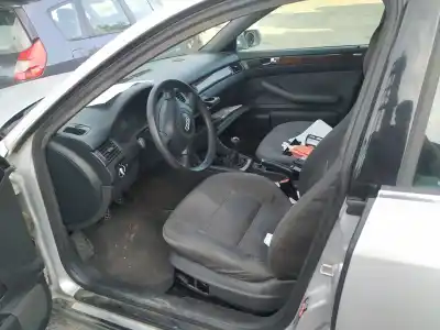 Scrapping Vehicle audi a6 c5 avant (4b5) 2.5 tdi of the year 2003 powered akn