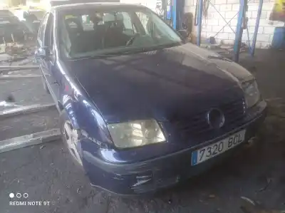 Scrapping Vehicle VOLKSWAGEN BORA BERLINA (1J2) Conceptline of the year 2000 powered AUS