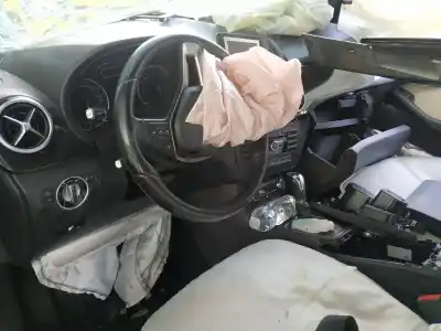 Veículo de Sucata mercedes-benz clase b b 180 cdi 246.200 do ano 2013 alimentado 651901