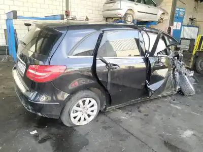 Veículo de Sucata mercedes-benz clase b b 180 cdi 246.200 do ano 2013 alimentado 651901