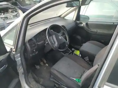 Sloopvoertuig opel zafira a zafira a van het jaar 2022 aangedreven y22dtr