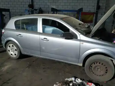 Veículo de Sucata opel astra h ber. edition do ano 2005 alimentado 