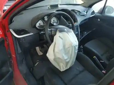 Scrapping Vehicle peugeot 207 confort of the year 2009 powered 8hz