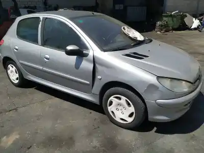 Здавання транспортного засобу PEUGEOT 206 FASTBACK (2A/C) 1.1 I року 2001 потужний HFX Здавання транспортного засобу PEUGEOT 206 FASTBACK (2A/C) 1.1 I року 2001 потужний HFX