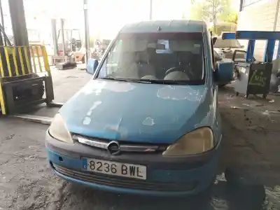 Veículo de Sucata opel combo tour 1.7 di 16v do ano 2002 alimentado y17dtl