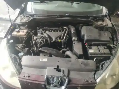 Veículo de Sucata peugeot 407 st confort do ano 2004 alimentado rhr