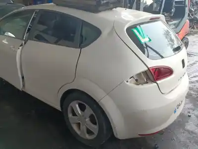 Veículo de Sucata seat leon (1p1) 1.9 tdi do ano 2007 alimentado bxe